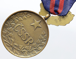 Medaile Za vynikající práci, bronz, stužka, etue