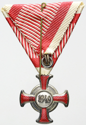 Záslužný kříž na vojenské stuze, stříbrný, smaltovaný