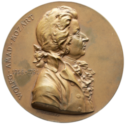 Bronzová medaile Odhalení pomníku Wolfganga Amadea Mozarta ve Vídni 1896, 56 mm.