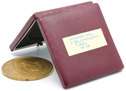 Bronzová medaile k 85. narozeninám T.G.Masaryka 1935 - 60 mm., původní etue