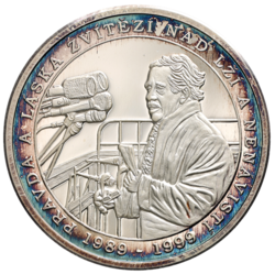 Stříbrná medaile 10. výročí 17.11.1989 - 35 mm., etue