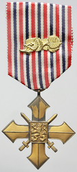 Československý válečný kříž 1939 - 1945, lípová ratolest na stuze, bronz
