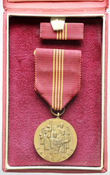 Pamětní medaile k 40. výročí osvobození Československa sovětskou armádou , bronz , stužka, etue